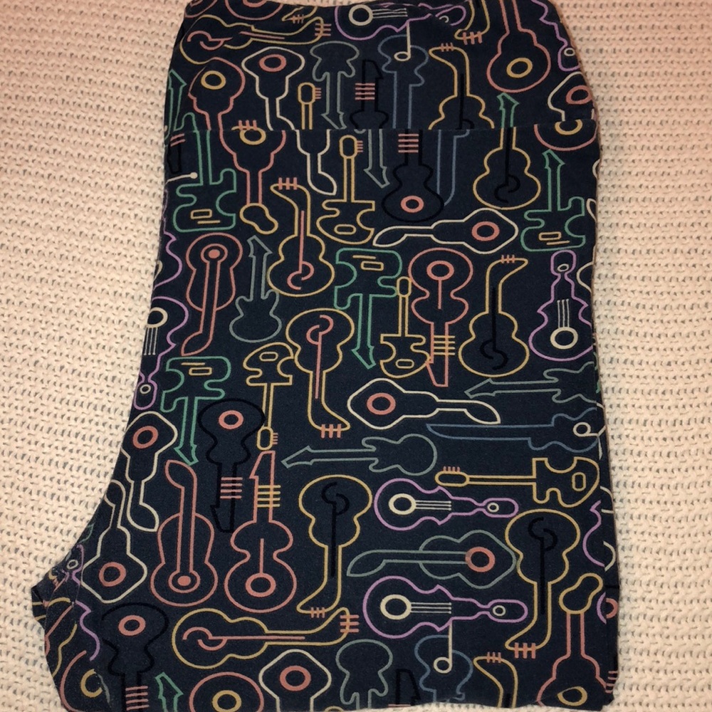 Buttery Soft LulaRoe Guitar Leggings TC